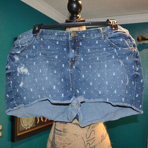 torrid  skull and crossbones denim shorts size 22